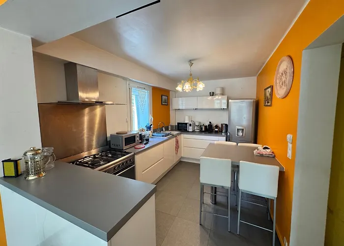 Maison Petite Florence Provencale By Bookingfute *